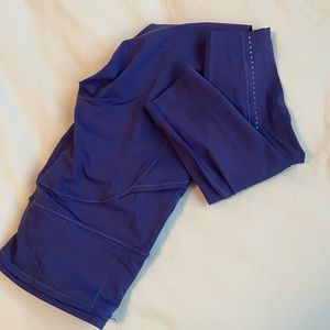 Lululemon leggings size 6 28’ length